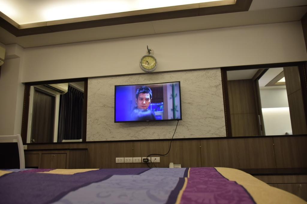 Family Suite Room Pratunam Бангкок Екстер'єр фото