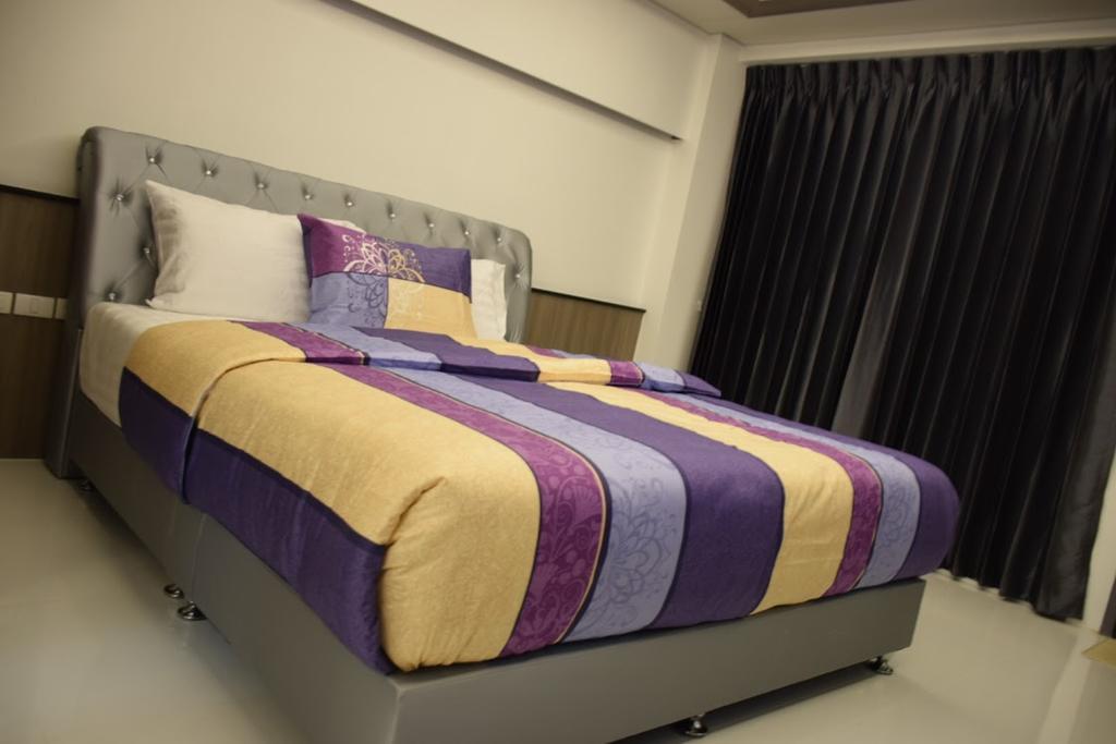 Family Suite Room Pratunam Бангкок Екстер'єр фото