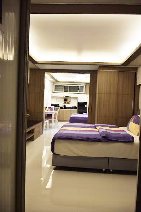 Family Suite Room Pratunam Бангкок Екстер'єр фото