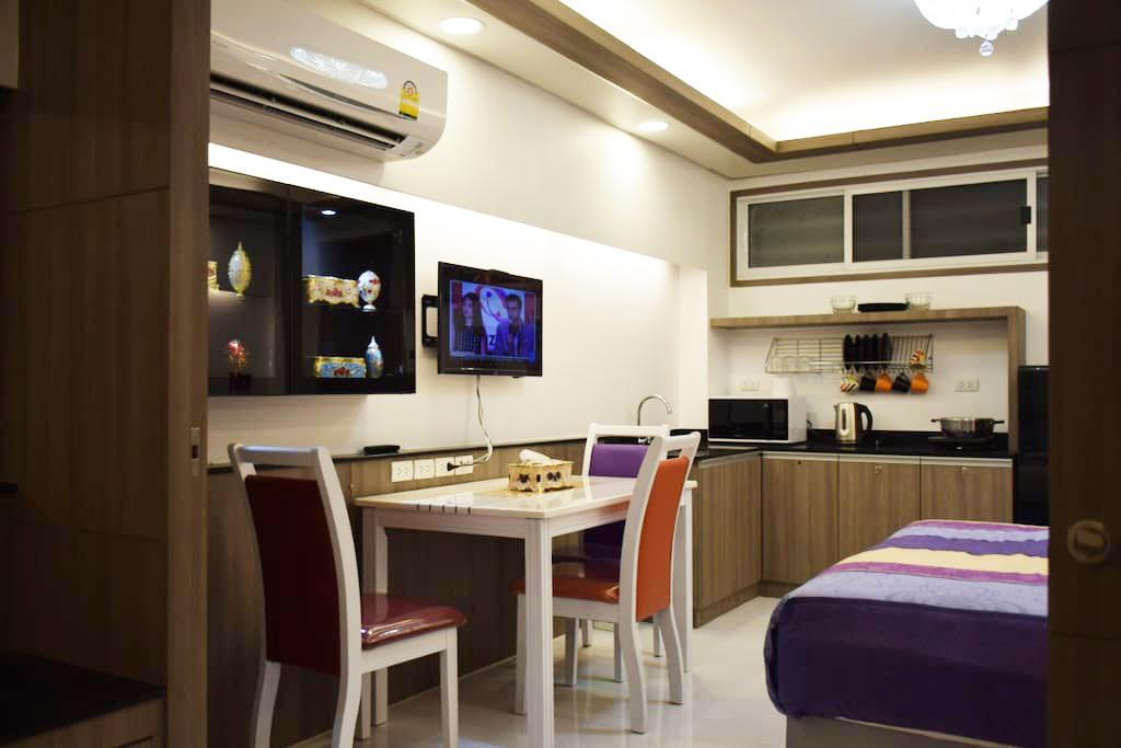 Family Suite Room Pratunam Бангкок Екстер'єр фото